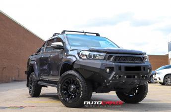 TOYOTA HILUX N80 4WD VAPOR MATTE BLACK